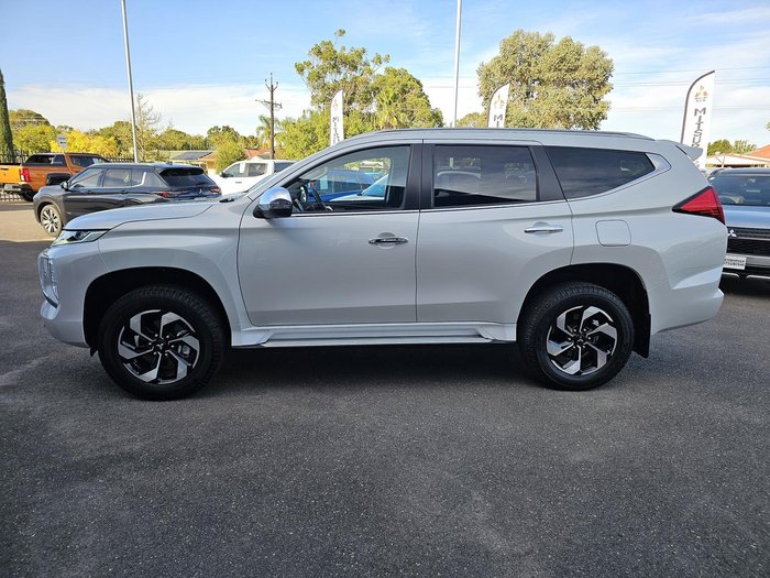 2024 Mitsubishi Pajero Sport Exceed