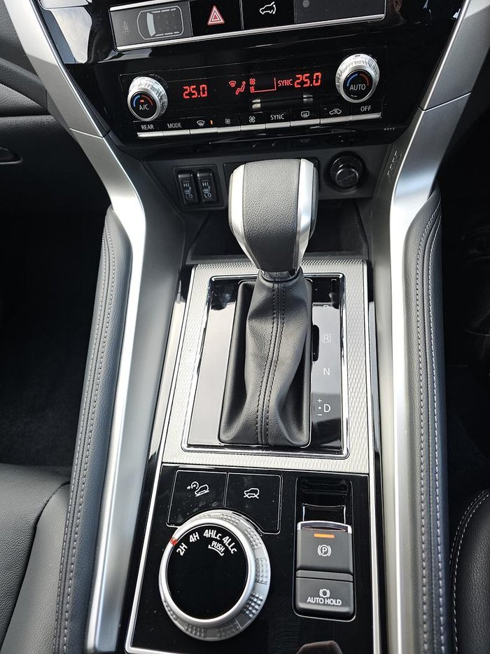 2024 Mitsubishi Pajero Sport Exceed