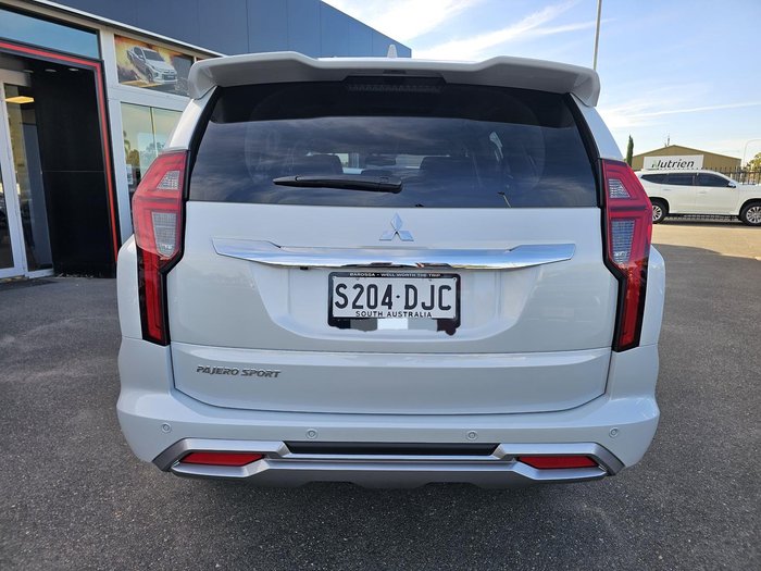 2024 Mitsubishi Pajero Sport Exceed
