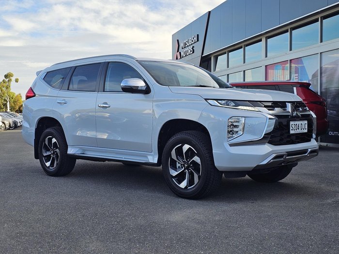 2024 Mitsubishi Pajero Sport Exceed