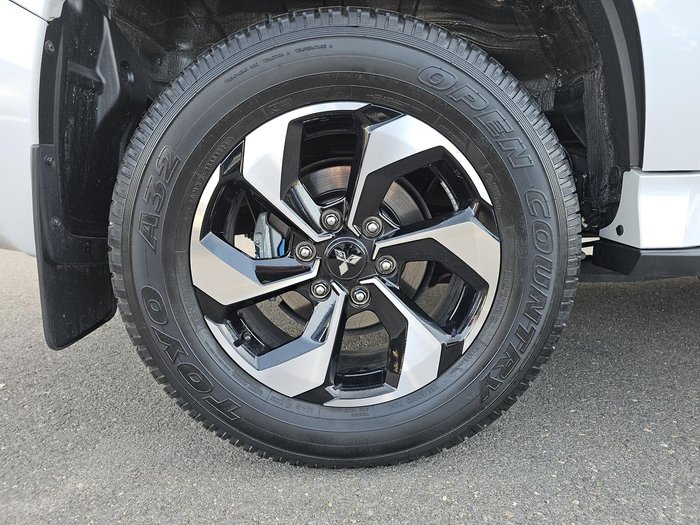 2024 Mitsubishi Pajero Sport Exceed