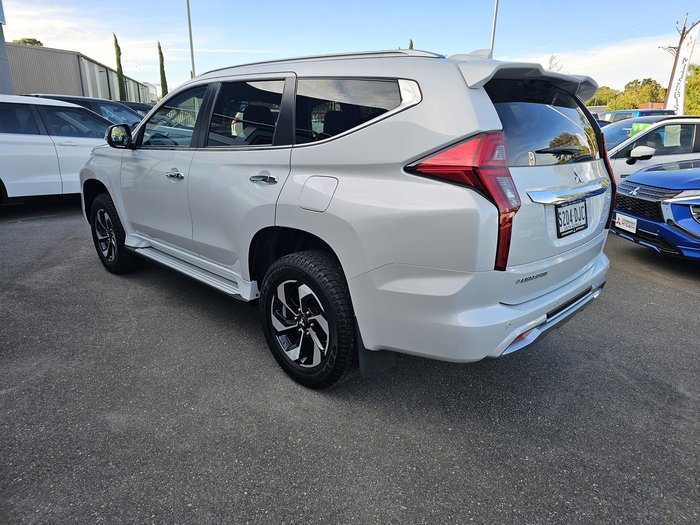 2024 Mitsubishi Pajero Sport Exceed
