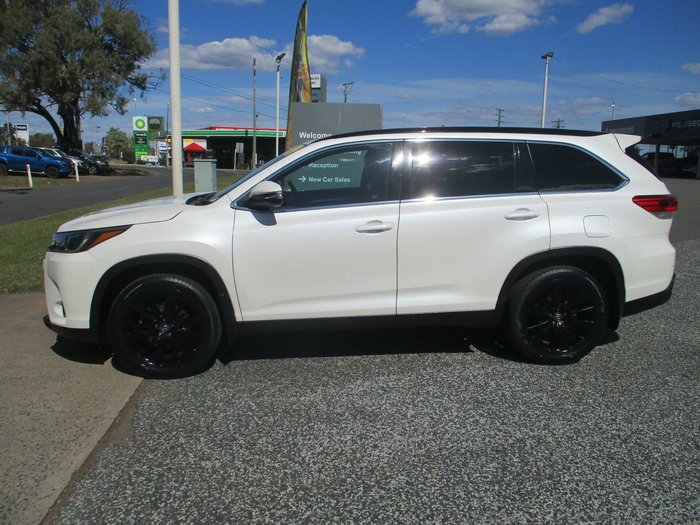 2019 Toyota Kluger Black Edition