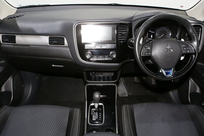 2016 Mitsubishi Outlander LS Safety Pack