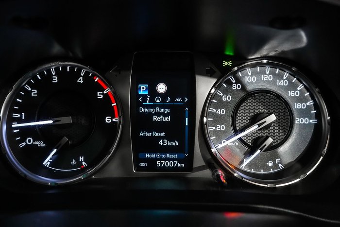 2020 Toyota Hilux SR5