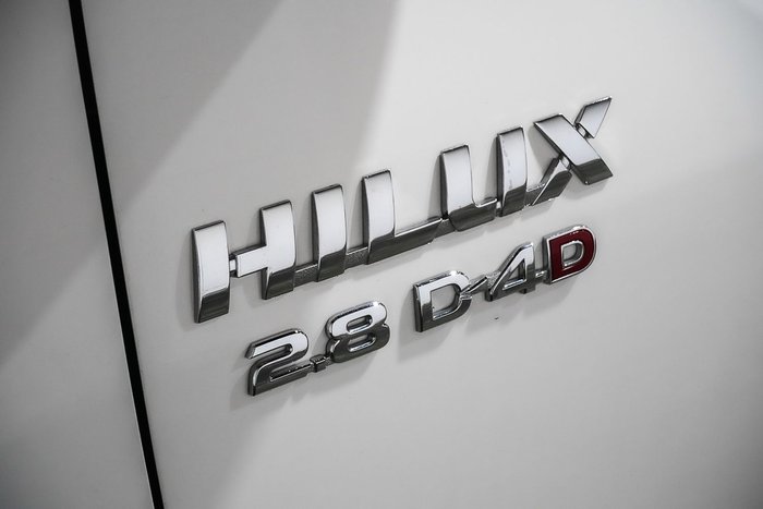 2020 Toyota Hilux SR5
