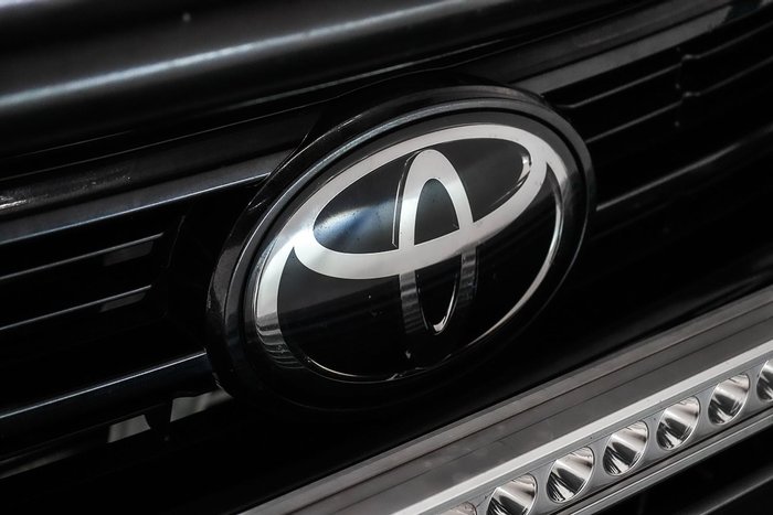 2020 Toyota Hilux SR5