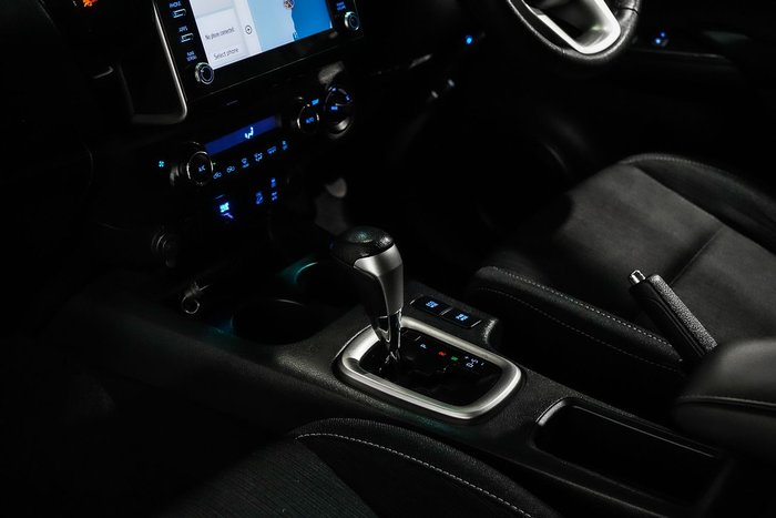 2020 Toyota Hilux SR5