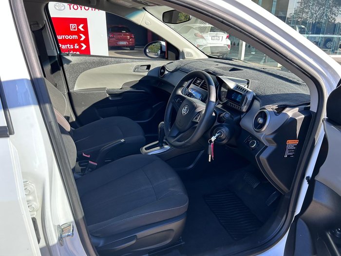 2015 Holden Barina CD TM MY15 Summit White