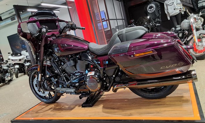 2025 Harley-Davidson CVO Street Glide 121 (FLHXSE) Touring