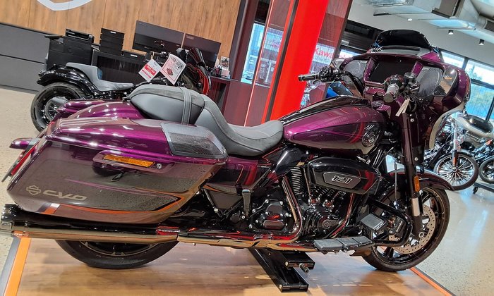 2025 Harley-Davidson CVO Street Glide 121 (FLHXSE) Touring
