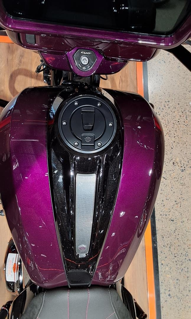 2025 Harley-Davidson CVO Street Glide 121 (FLHXSE) Touring