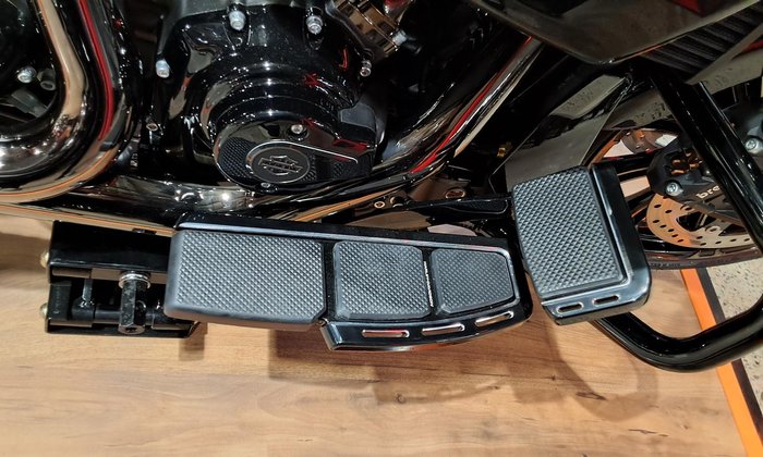 2025 Harley-Davidson CVO Street Glide 121 (FLHXSE) Touring