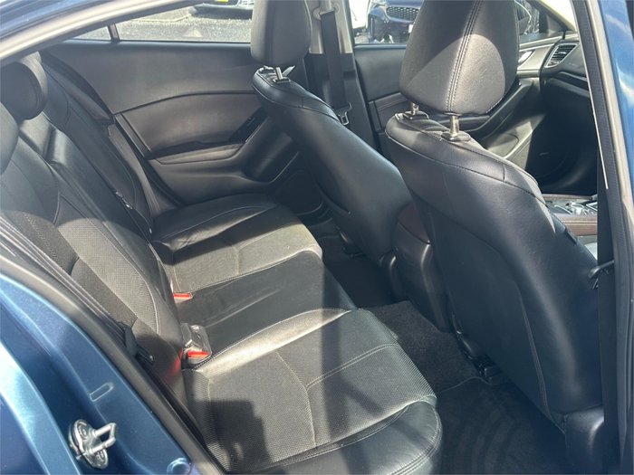 2018 MAZDA MAZDA3 SP25 ASTINA