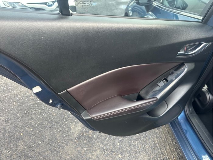 2018 MAZDA MAZDA3 SP25 ASTINA