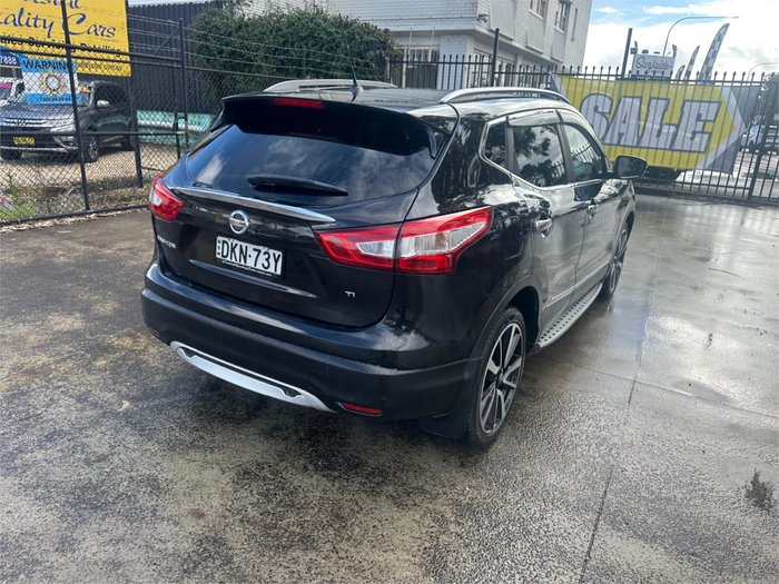 2016 NISSAN QASHQAI Ti