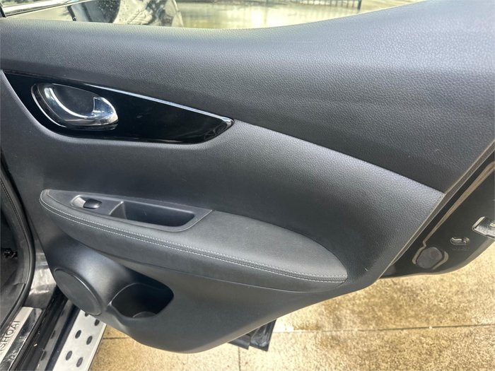 2016 NISSAN QASHQAI Ti