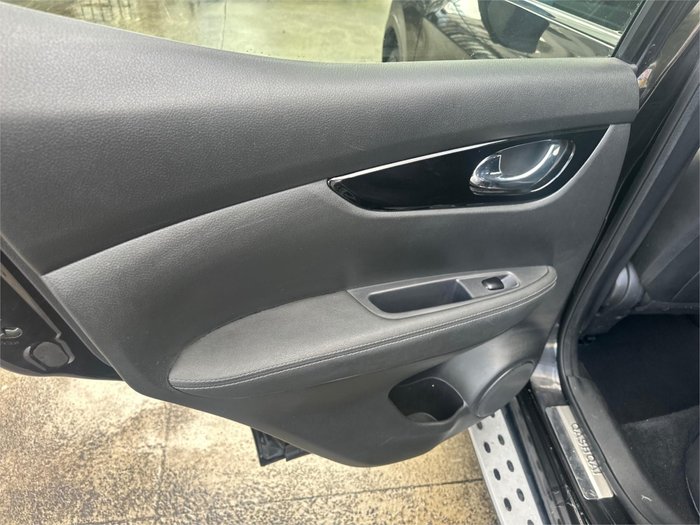2016 NISSAN QASHQAI Ti