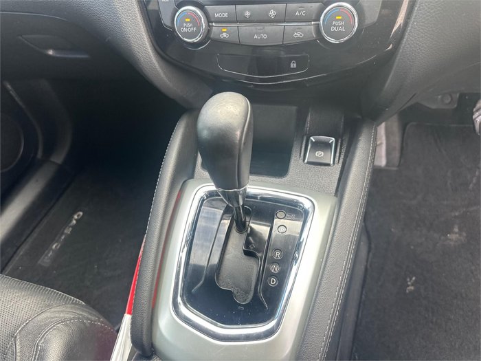 2016 NISSAN QASHQAI Ti
