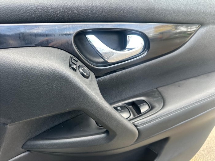 2016 NISSAN QASHQAI Ti