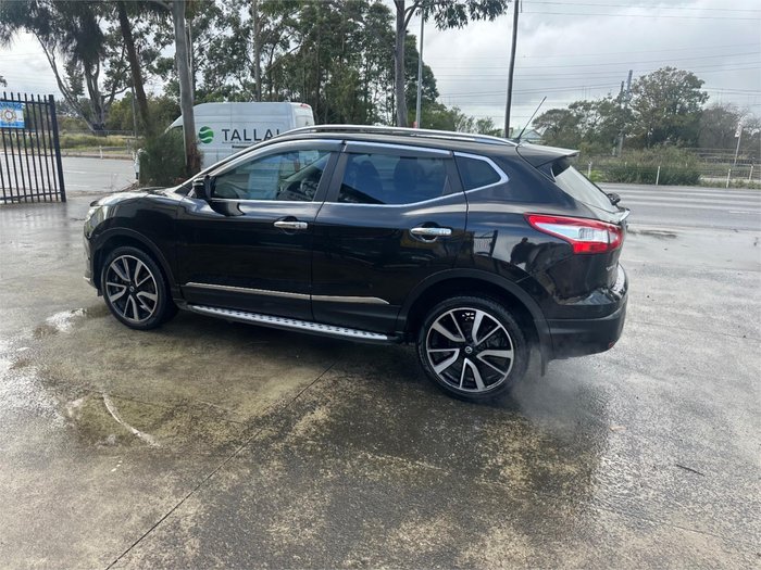 2016 NISSAN QASHQAI Ti