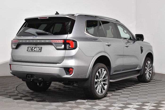 2025 Ford Everest Platinum