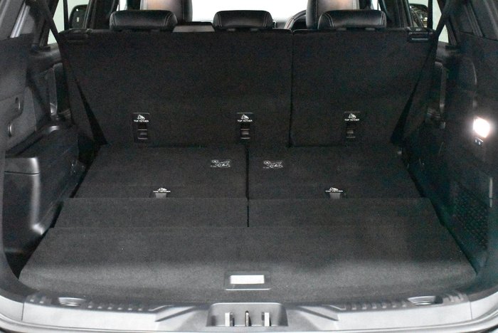 2025 Ford Everest Platinum