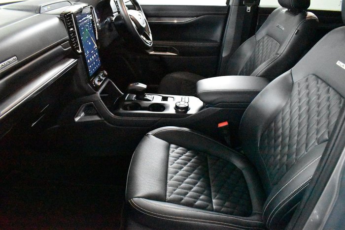 2025 Ford Everest Platinum