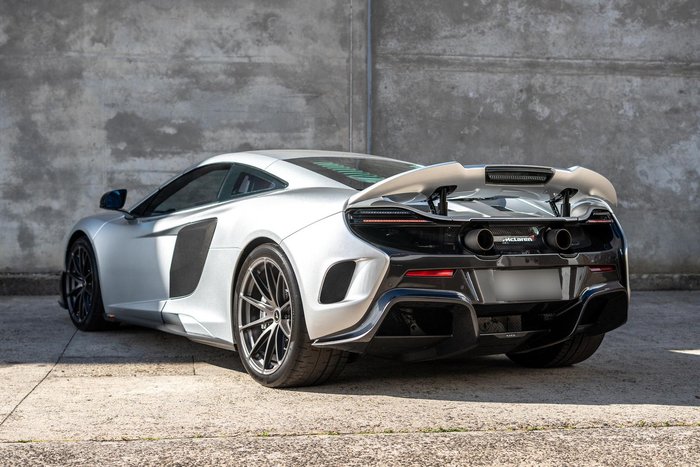 2016 McLaren 675LT