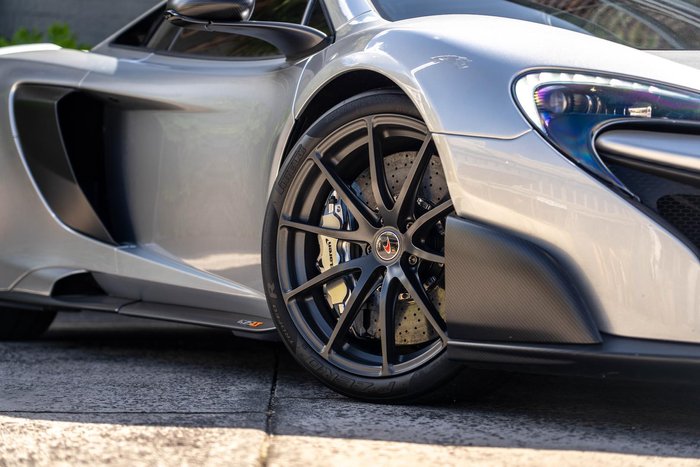 2016 McLaren 675LT