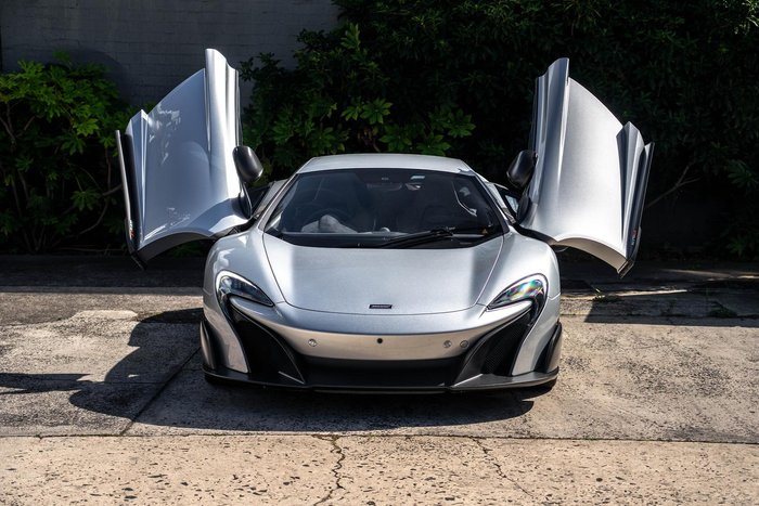 2016 McLaren 675LT