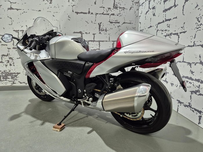 2022 Suzuki Hayabusa (GSX1300R) Hayabusa Silver