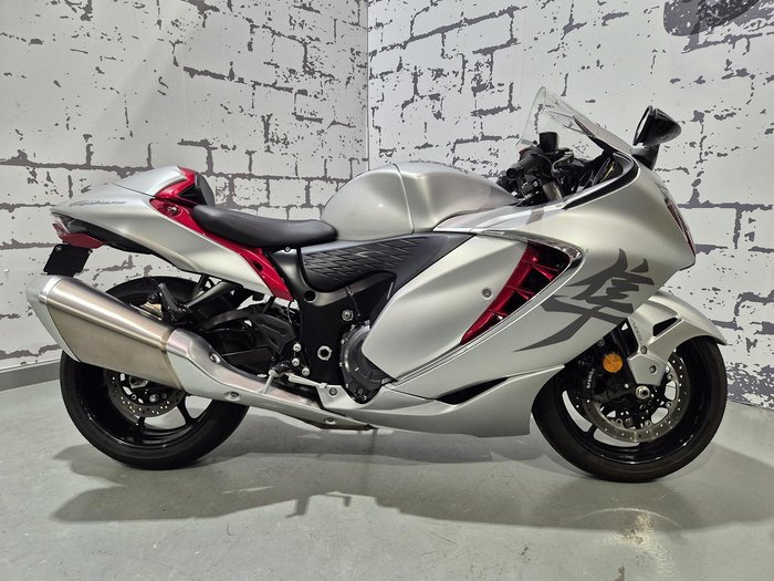 2022 Suzuki Hayabusa (GSX1300R) Hayabusa Silver