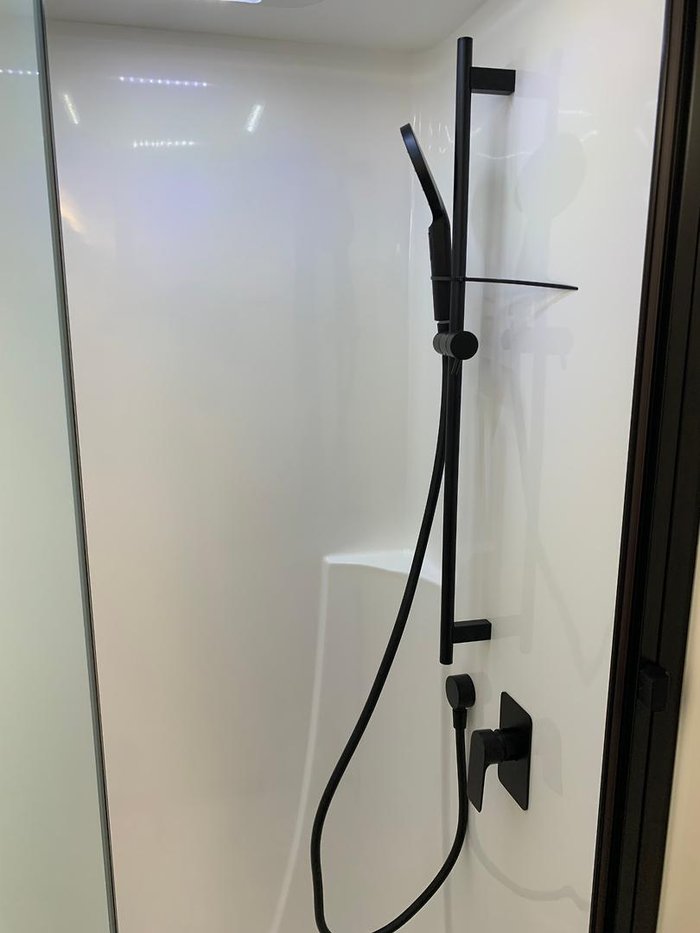 2025 Traveller Track 15'