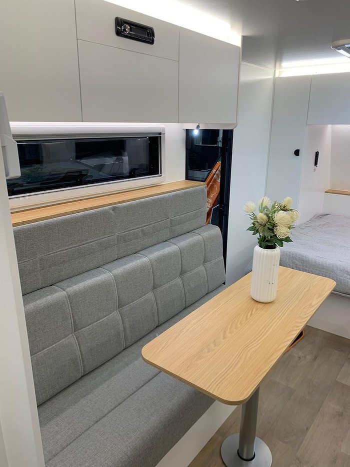 2025 Traveller Track 15'