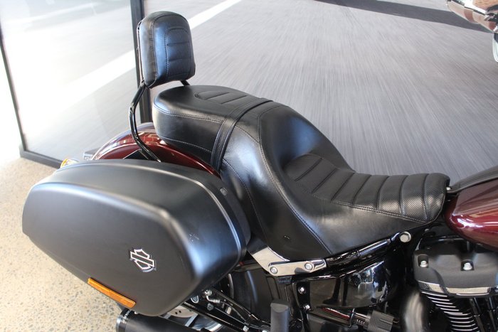 2018 Harley-davidson FLSB SPORT GLIDE MAROON