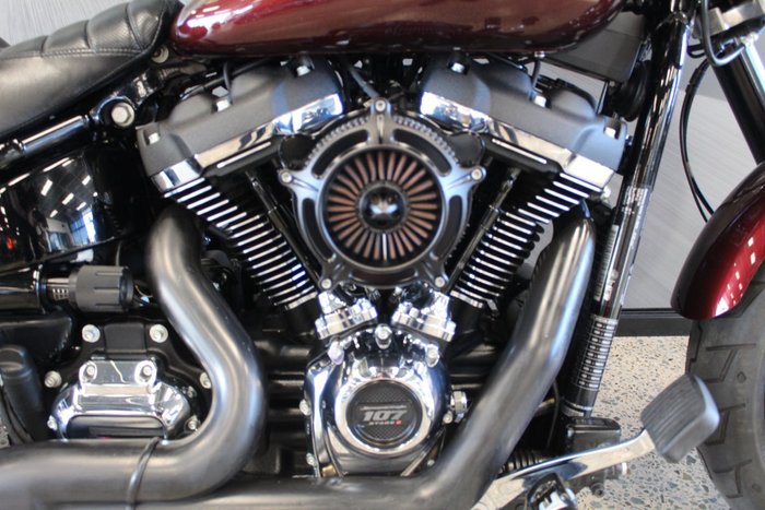 2018 Harley-davidson FLSB SPORT GLIDE MAROON