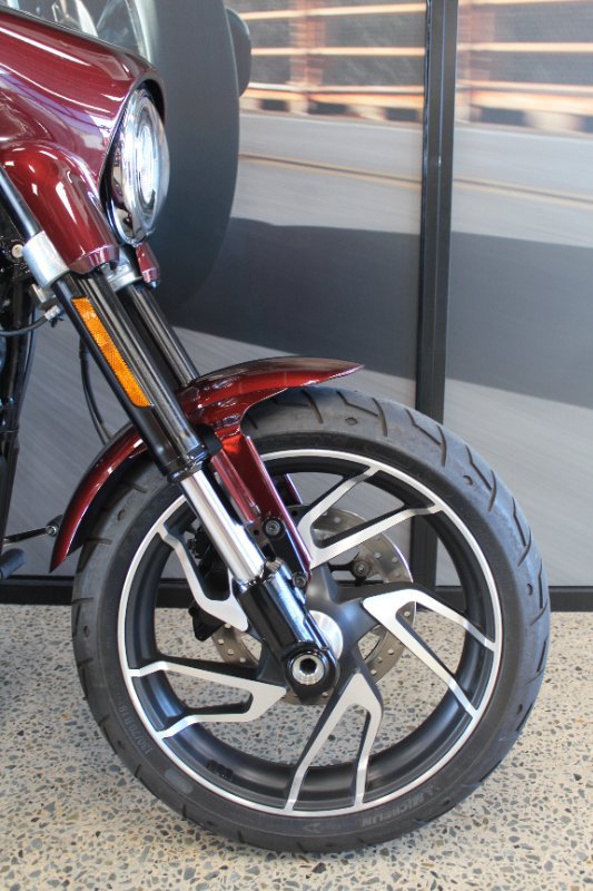 2018 Harley-davidson FLSB SPORT GLIDE MAROON