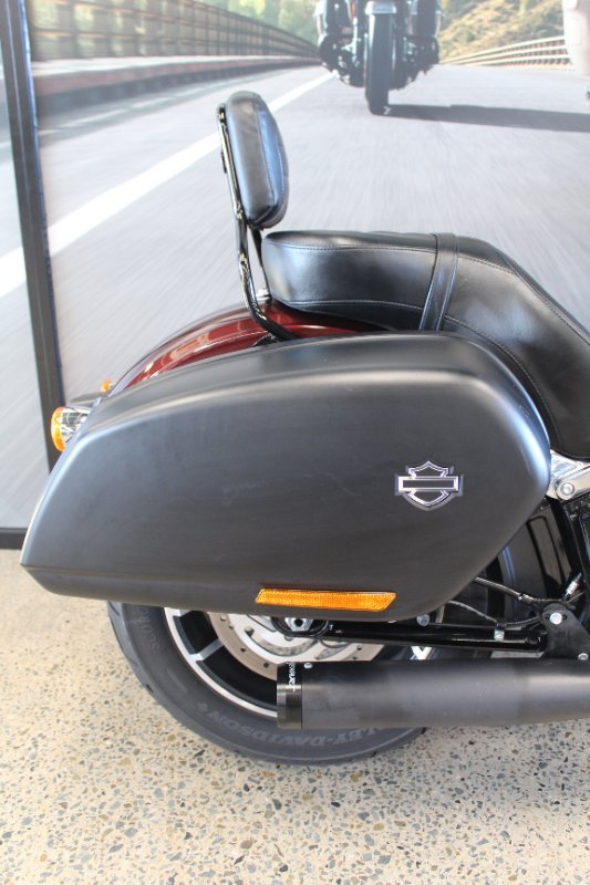 2018 Harley-davidson FLSB SPORT GLIDE MAROON