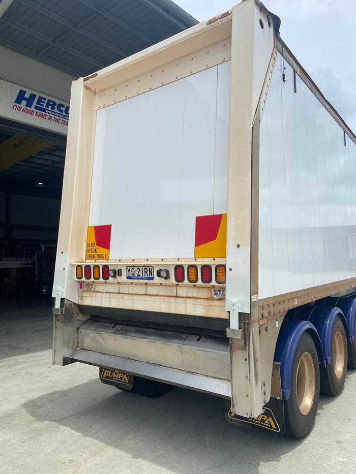 2022 Lusty Pumpa Belt Walking Floor