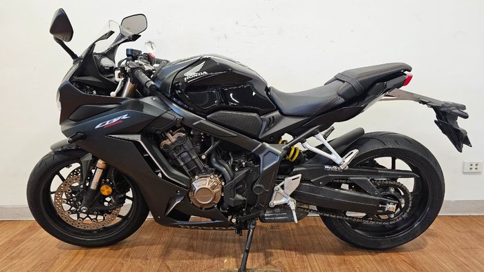 2021 Honda CBR650R Black