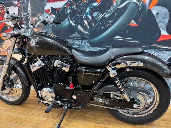 2010 Honda VT750C SHADOW GREY