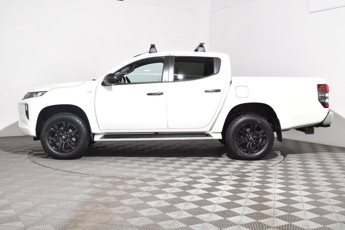 2022 Mitsubishi Triton GLX-R