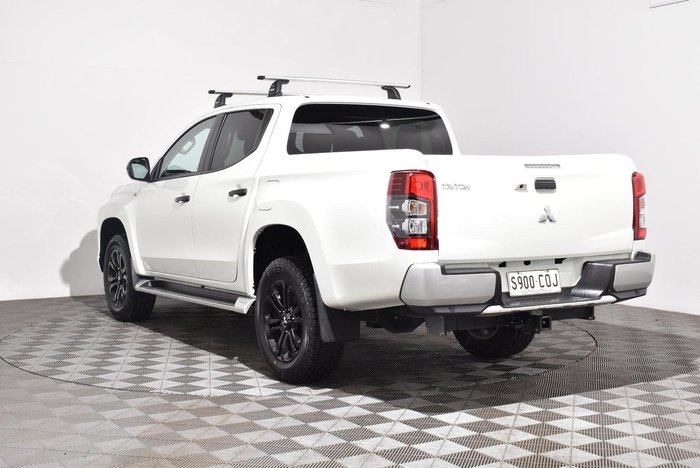 2022 Mitsubishi Triton GLX-R