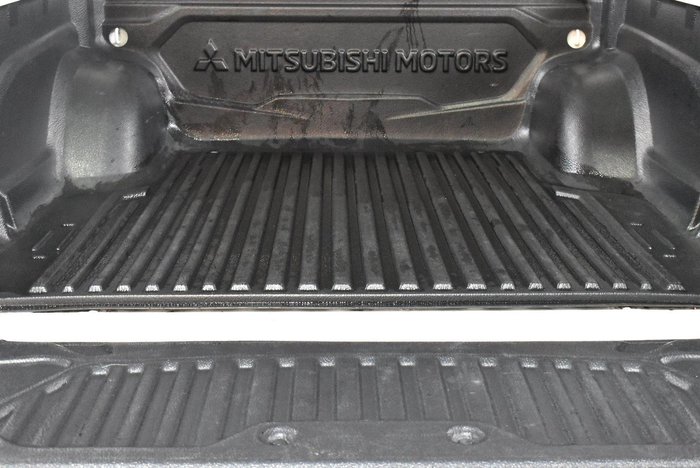 2022 Mitsubishi Triton GLX-R