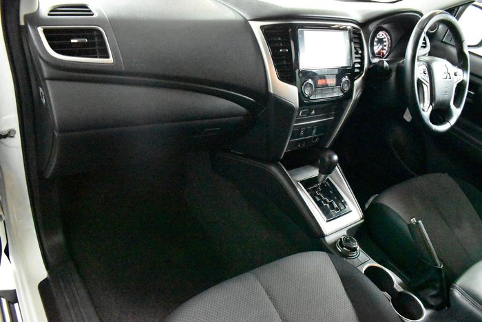 2022 Mitsubishi Triton GLX-R