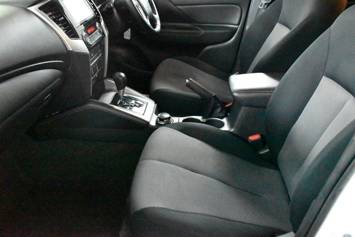 2022 Mitsubishi Triton GLX-R