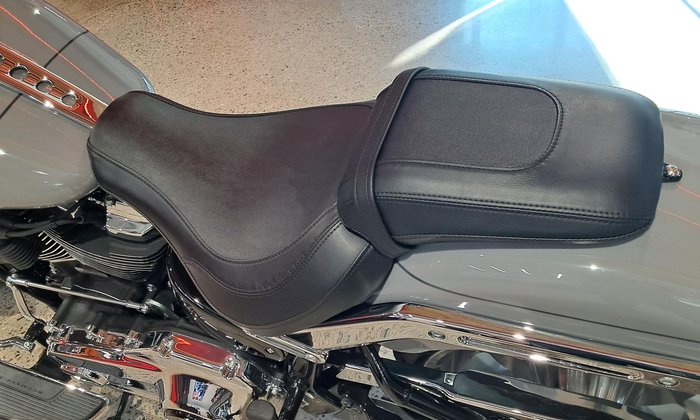 2025 Harley-Davidson Fat Boy 117 (FLFB) Softail