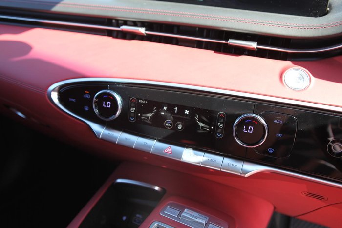 2024 Genesis GV70 3.5T AWD Sport