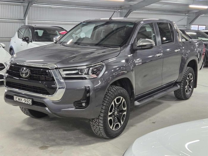 2020 Toyota Hilux SR5